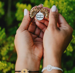 Charger l'image dans la galerie, Collier Bee Kind