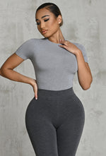 Charger l'image dans la galerie, Matte Basix Sculpt Short Sleeve Bodysuit - Light Grey