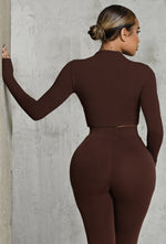 Charger l'image dans la galerie, Matte Basix Sculpt Long Sleeve Crop - Chocolate