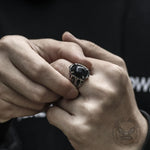 Charger l'image dans la galerie, Bague gothique punk en acier inoxydable et agate noire