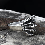Charger l'image dans la galerie, Bague tête de mort en acier inoxydable à griffes