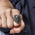 Charger l'image dans la galerie, Bouclier fantôme - Bague tête de mort en acier inoxydable