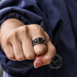 Charger l'image dans la galerie, Gothic Tribute Gem Bague tête de mort en acier inoxydable