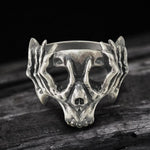 Charger l'image dans la galerie, Skeleton Hand Head Sterling Silver Skull Ring | Gthic.com