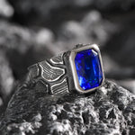 Charger l'image dans la galerie, Bague à pierres précieuses en acier inoxydable avec motif sculpté dans la pierre