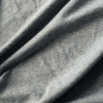 Charger l&#39;image dans la galerie, T-Shirt col V gris chiné
