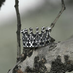 Charger l&#39;image dans la galerie, Gothic Crown Stainless Steel Punk Ring 01 | Gthic.com
