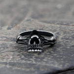 Charger l&#39;image dans la galerie, Gothic Ferocious Skull Stainless Steel Ring | Gthic.com
